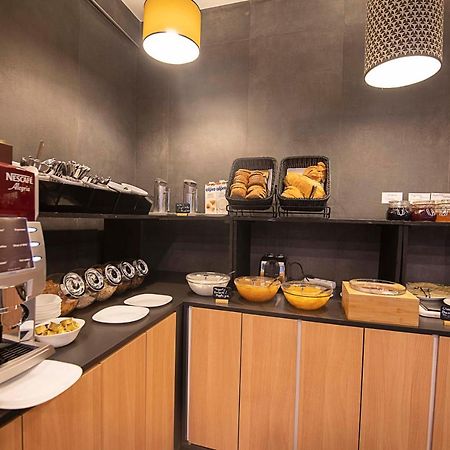 Falireon Hotel Athena Bagian luar foto