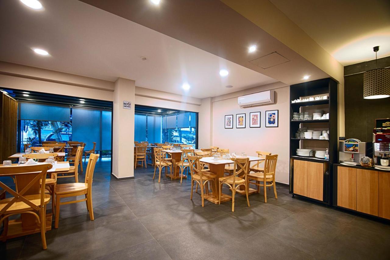 Falireon Hotel Athena Bagian luar foto